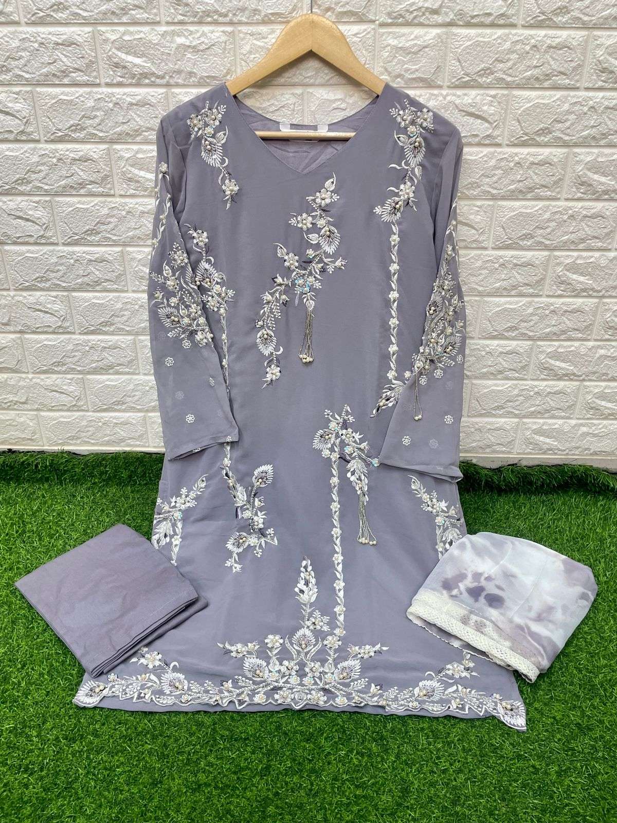  Laxuria Trendz  D. NO. 1227 - 01AB