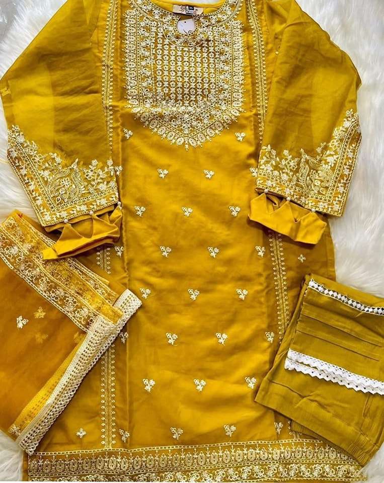 SHREE FABS R 1022A