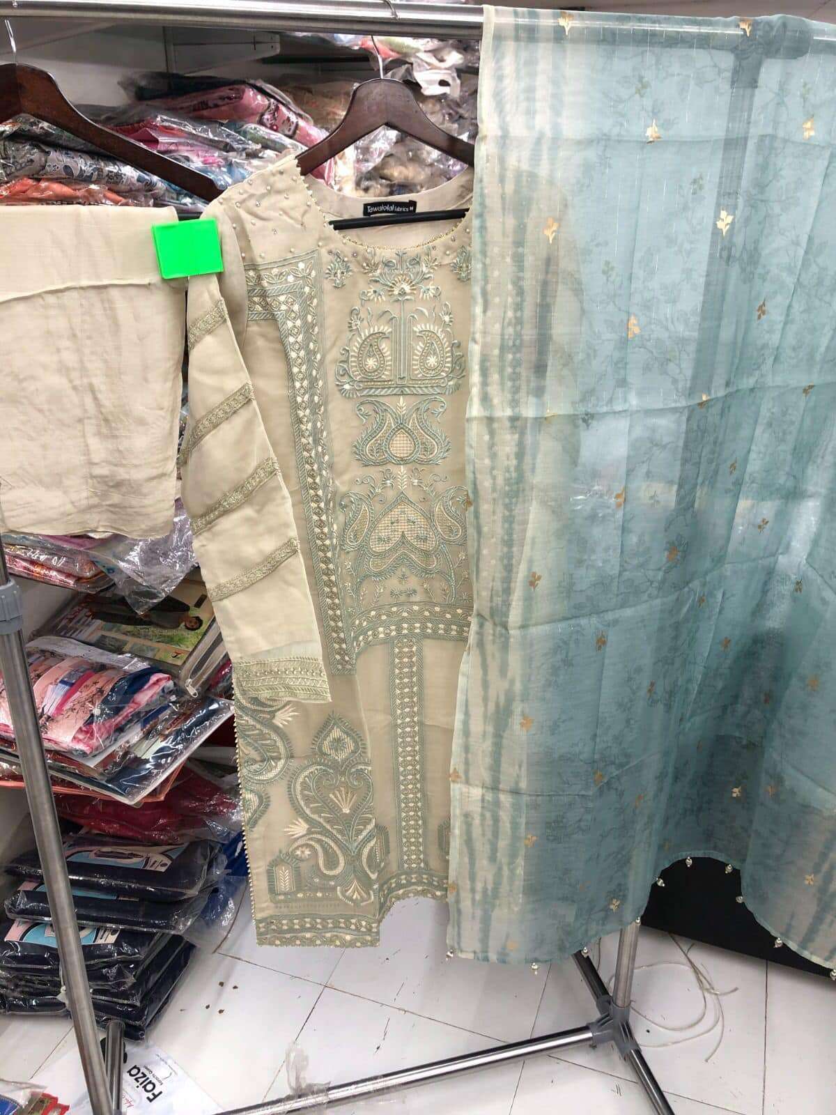 ZAROUHI Ready-to-Wear - 02A