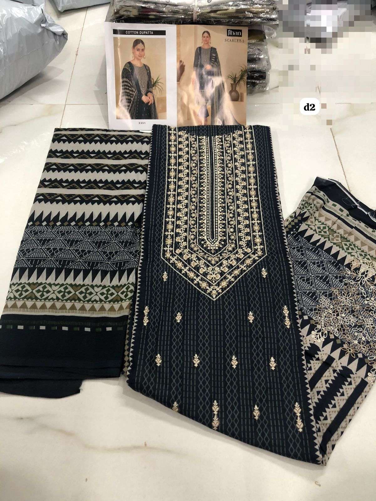 PRESENT SCARLET LAWN VOL - 3 OPEN PIC BY JIHAN -01