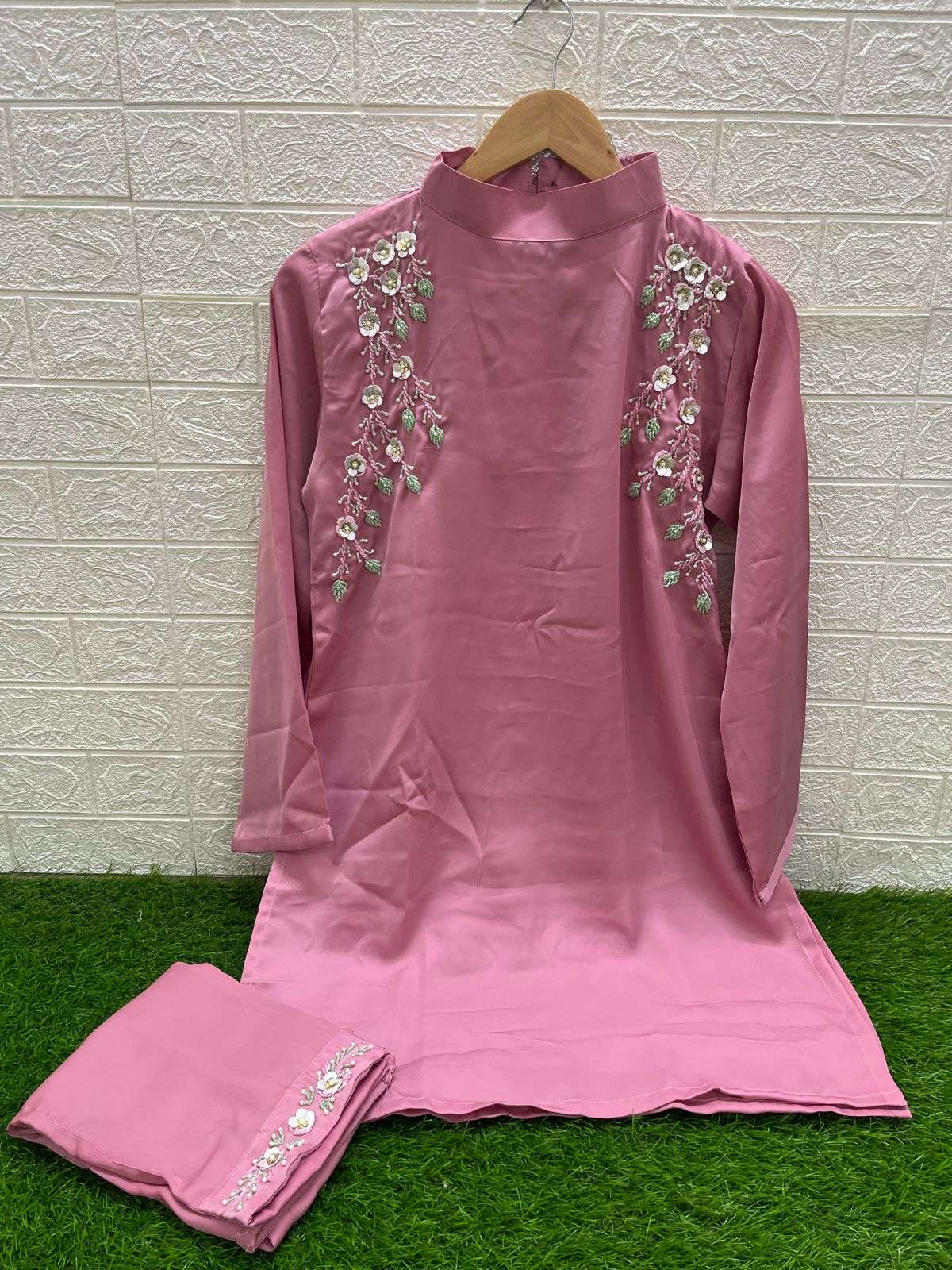 D No-1361 Ready Wear by Laxuria Trends-01