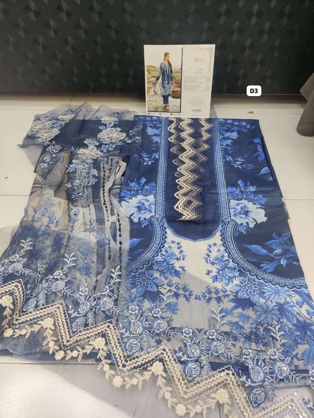 Open And Model Pic by Original Pakistani Sale-20