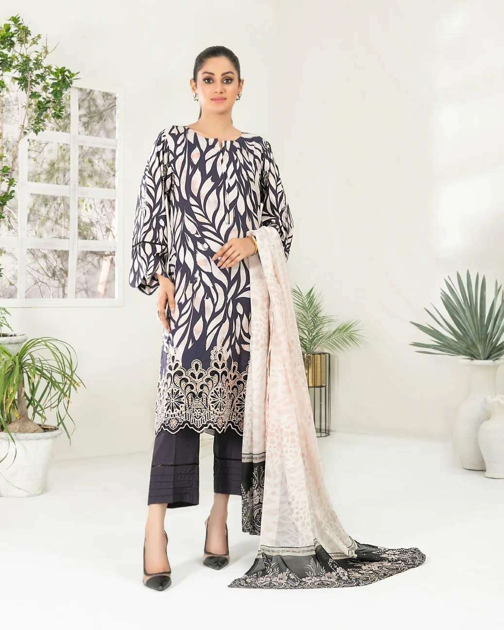 FASHA New Embroidered By Shahid Tawakkal-02