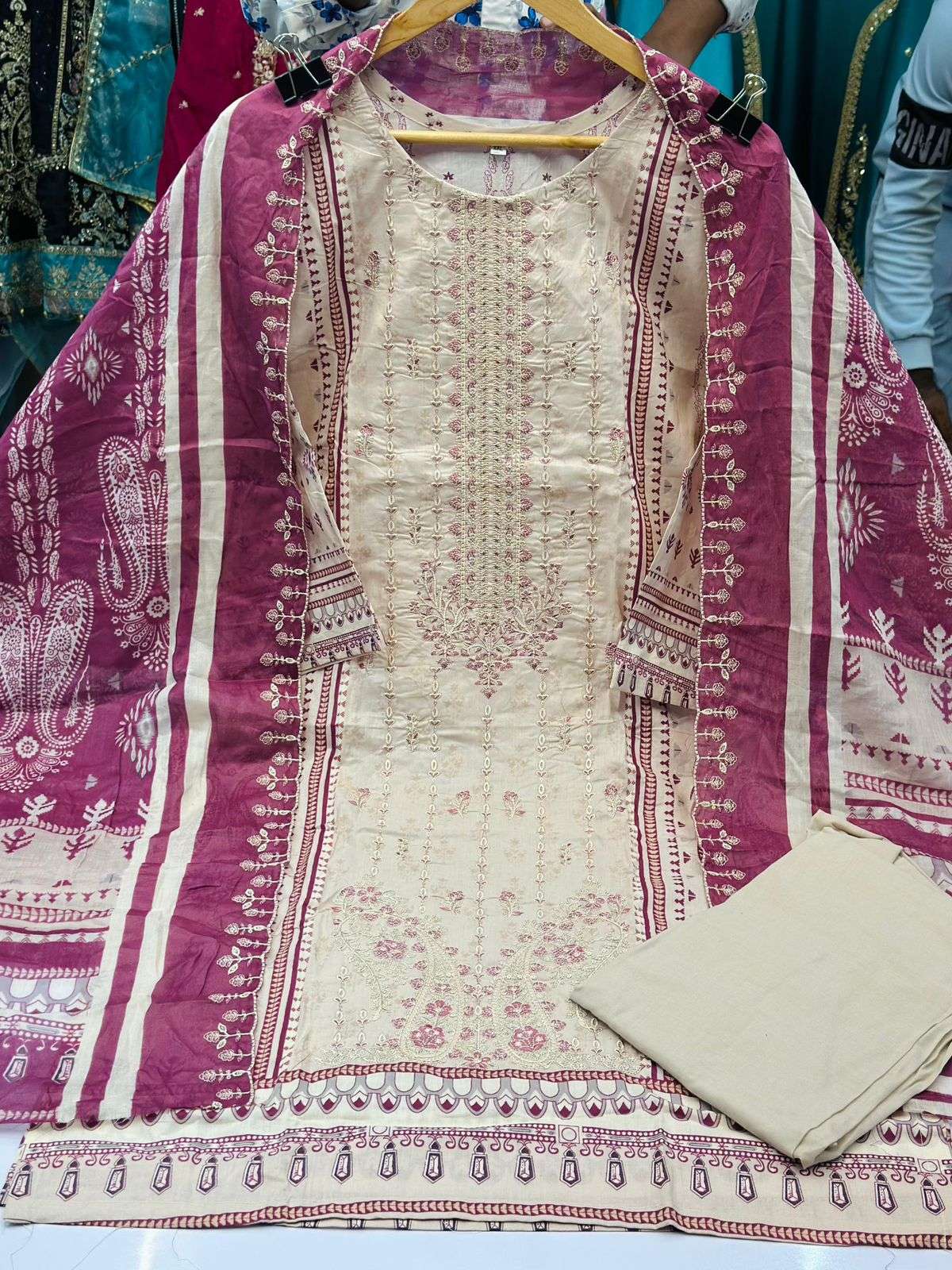 BIN SAEED READY MADE LAWN COLLECTION VOL -14 BY JIHAN-04