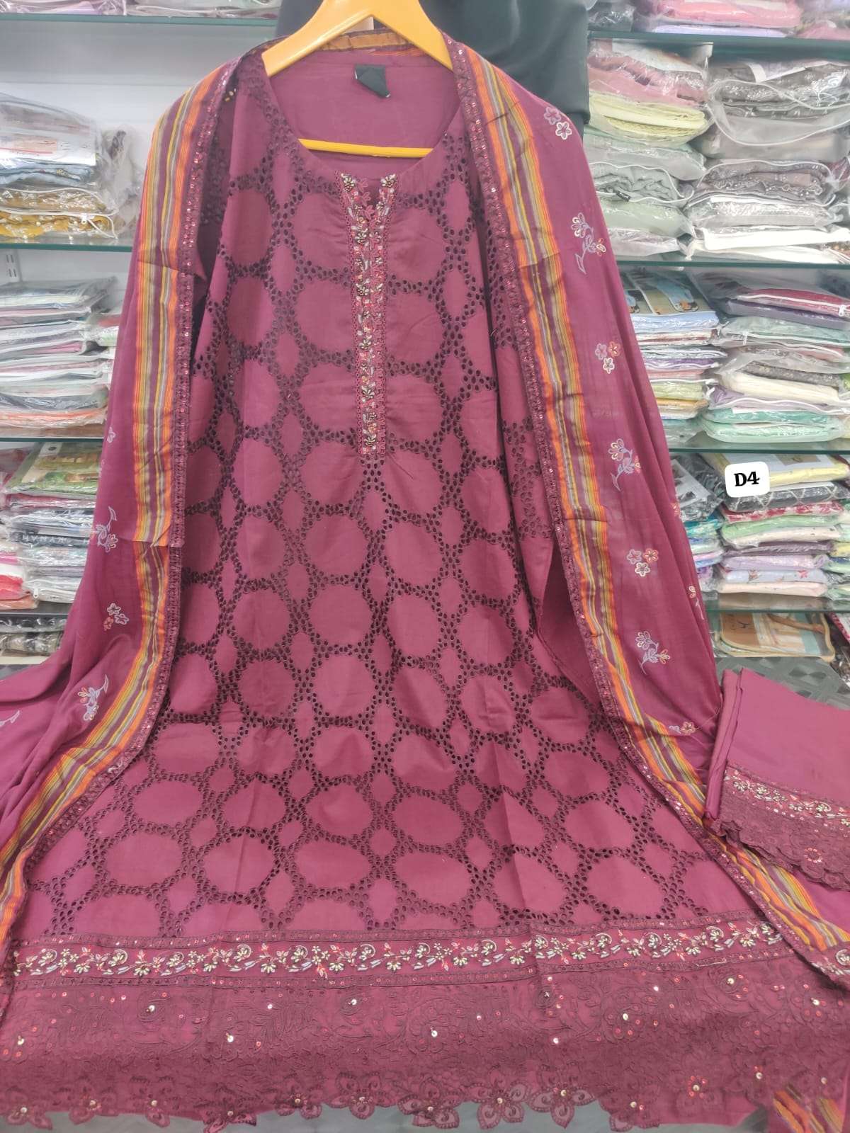 HIRANUR New Embroidered Schiffli Lawn Shahid Tawakkal-16