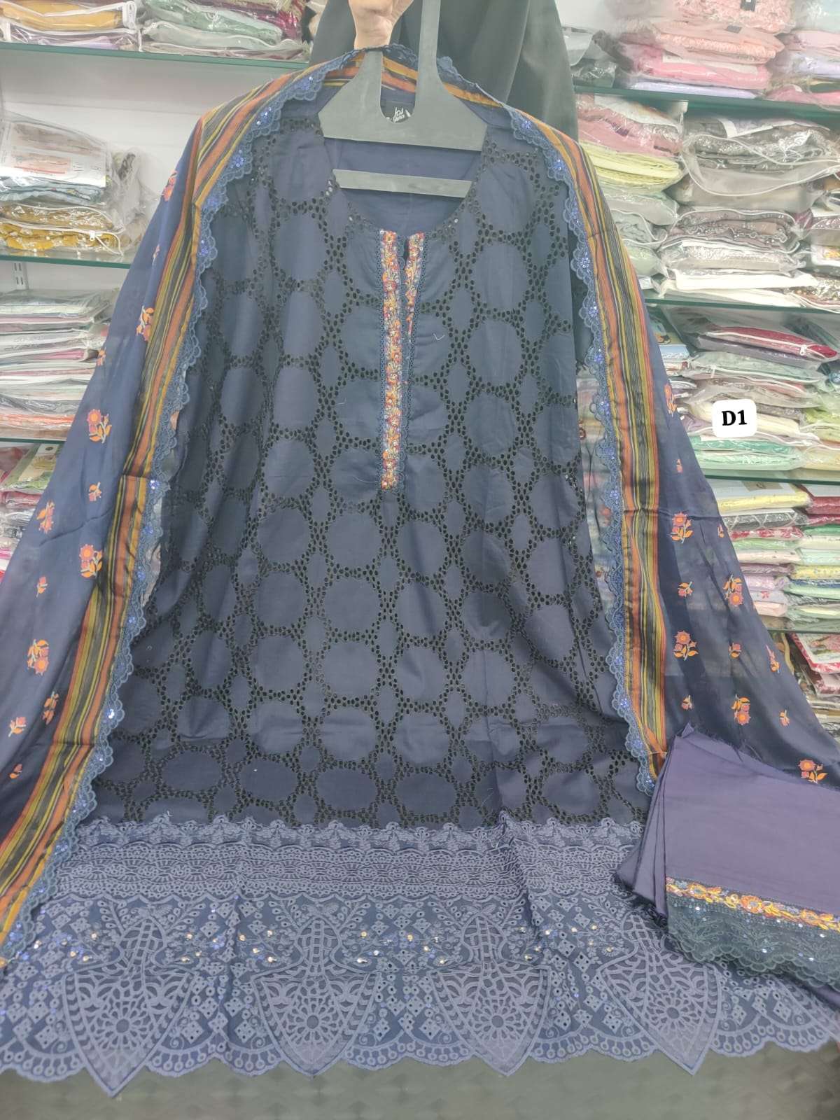 HIRANUR New Embroidered Schiffli Lawn Shahid Tawakkal-19