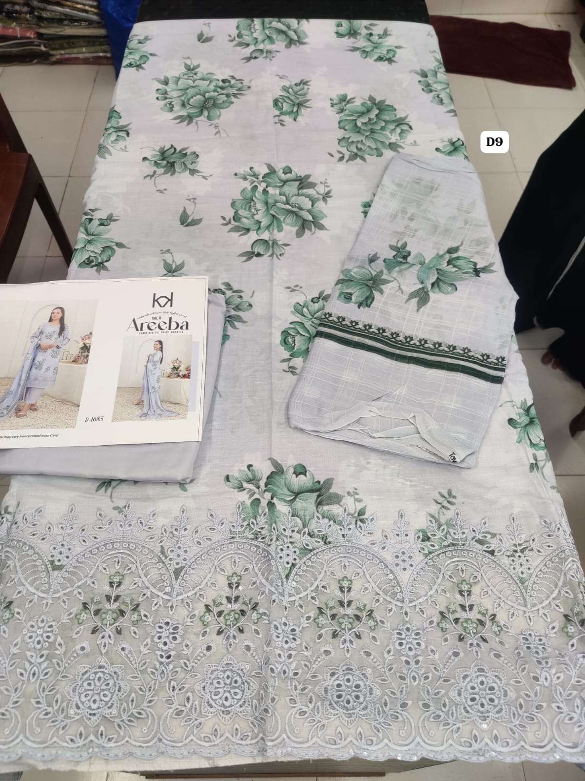 AREEBA BY TAWAKKAL-01