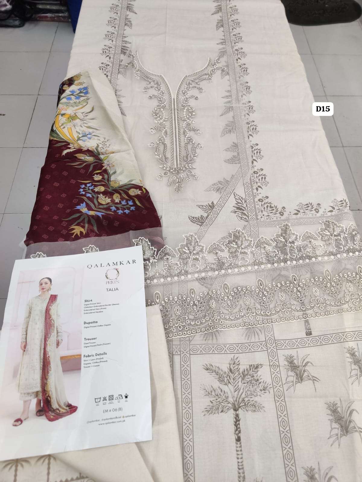 QPrints Unstitched Embroidered Lawn Open Pic 25 Vol 2 By Qalamkar-08