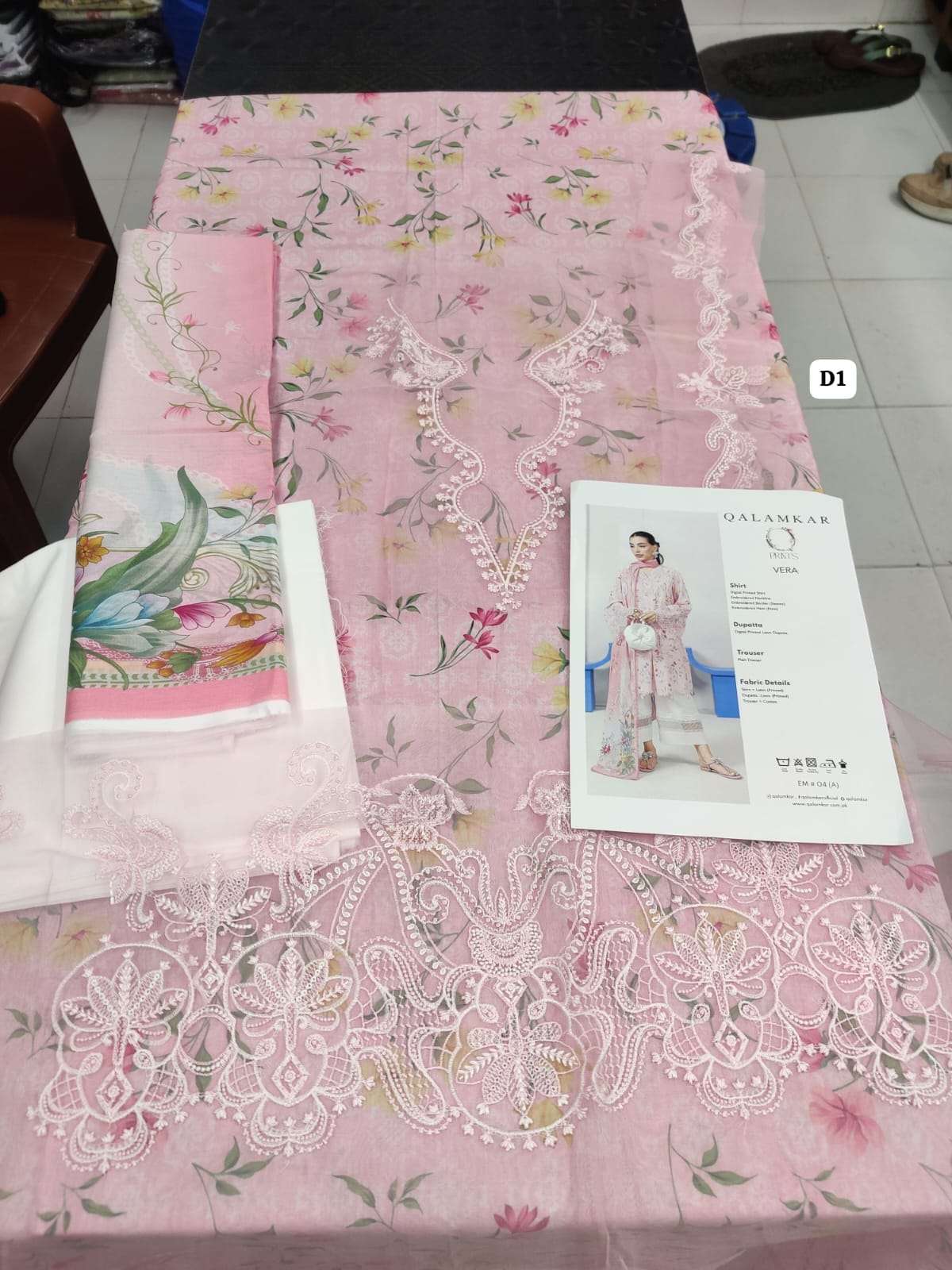 QPrints Unstitched Embroidered Lawn Open Pic 25 Vol 2 By Qalamkar-20