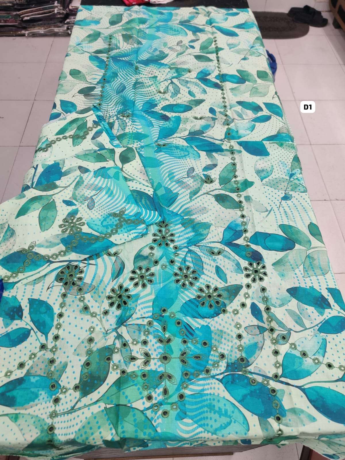 BALLERINA 2 PIECE LAWN 25 Model & OPen Pic by NUREH-16