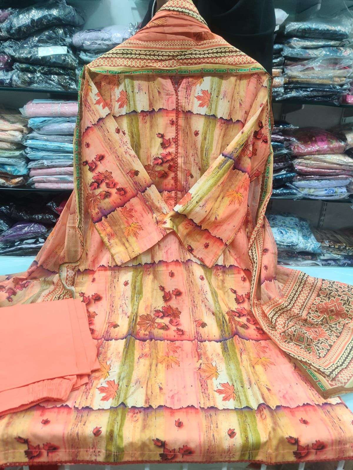 Printed Lawn Collections 2025 BIN SAEED-01