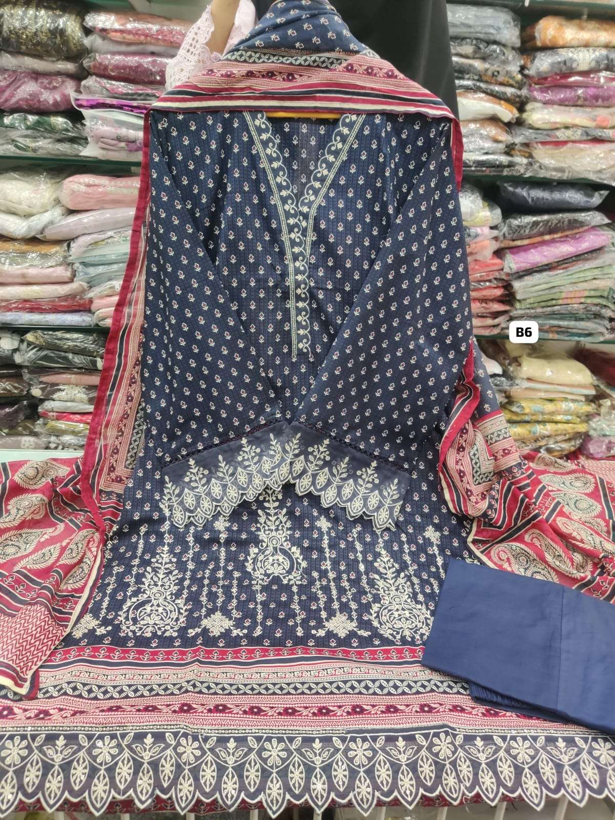 RTW LAWN EMBROIDERED COLLECTION 2025 - Exclusive BIN SAEED-02