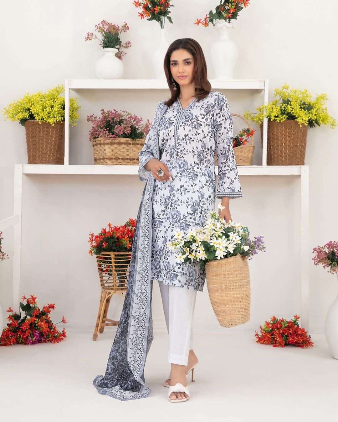 RTW Mizna Lawns by Tawakkal-09