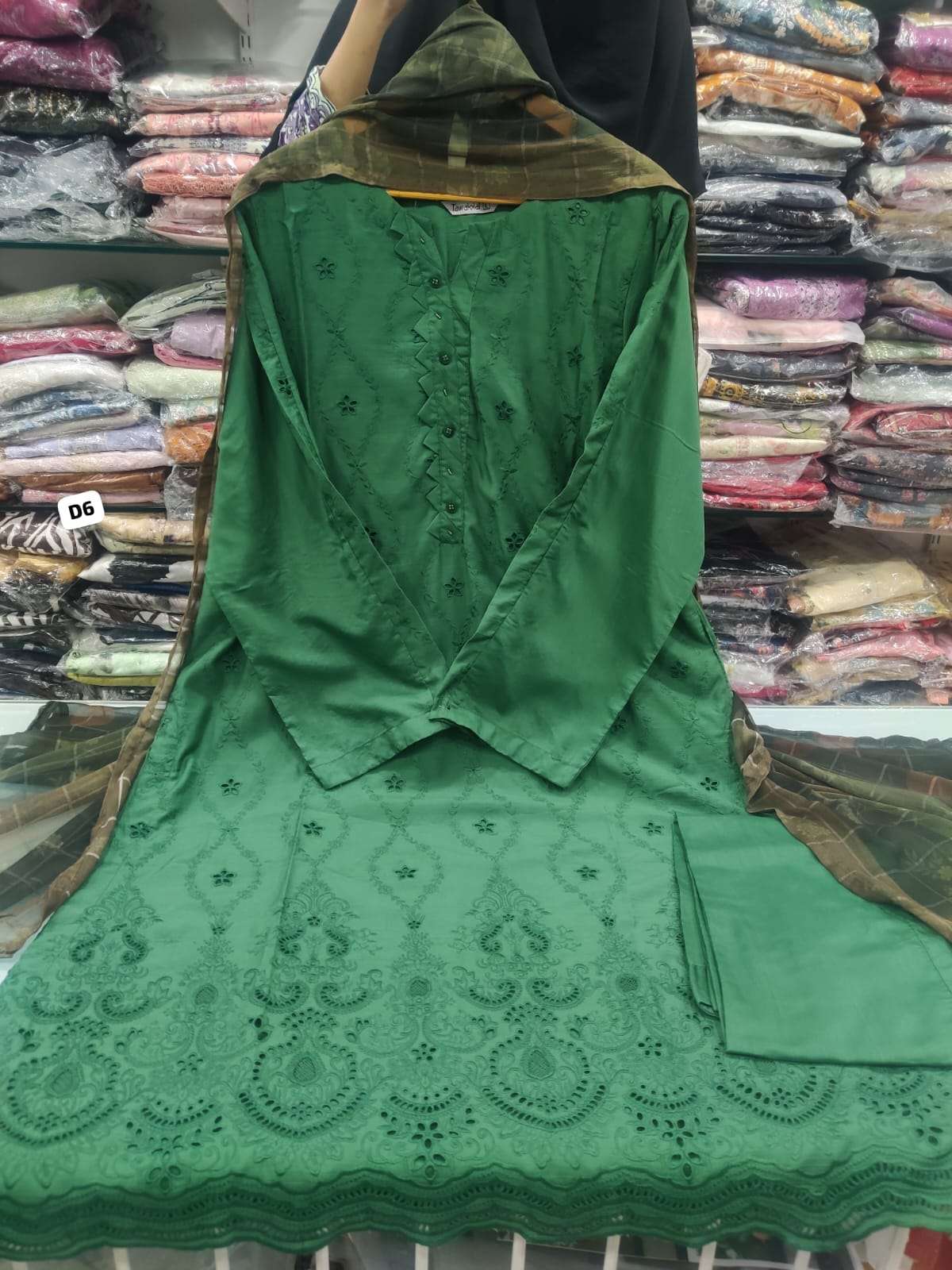 RTW Schiffli Lawns by Tawakkals-04