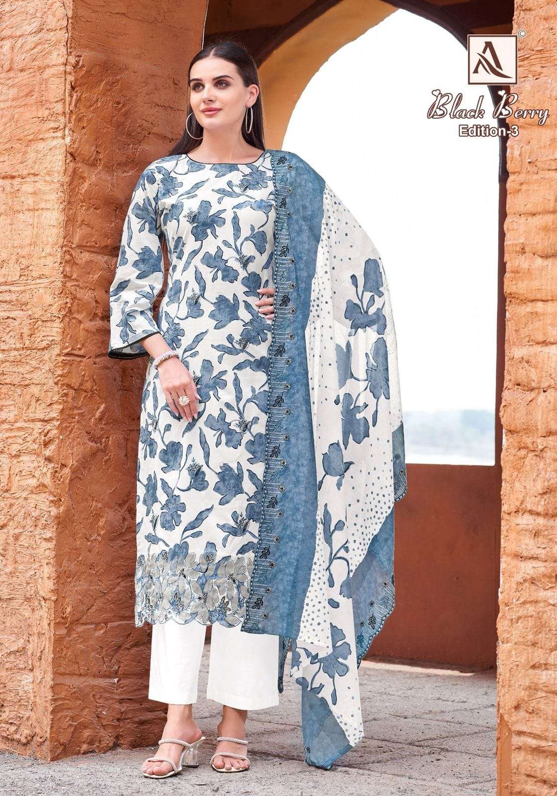 BLACK BERRY-3 by Alok-06