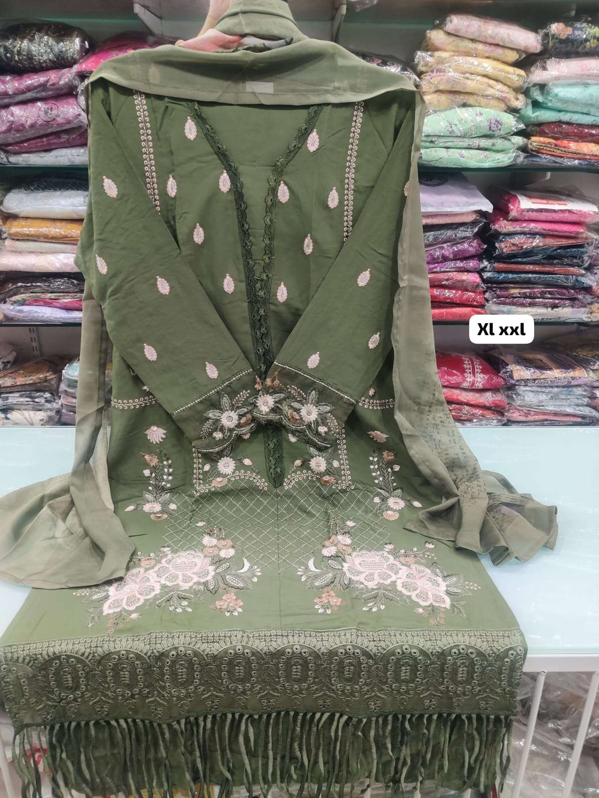 Collection - 116 Ready to Wear by Luxury Pret-02