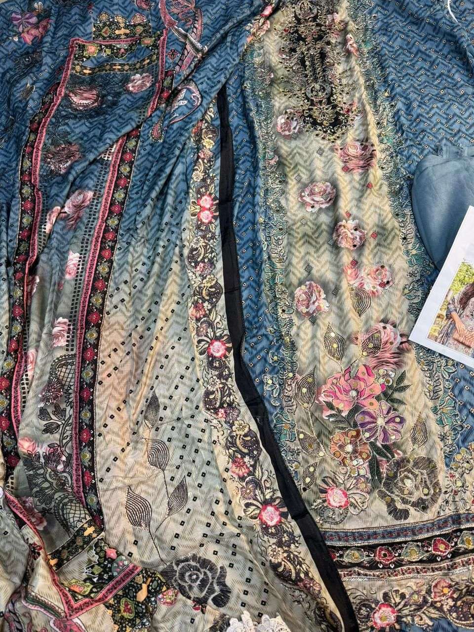 Design No 1713 colours by MEHBBOB TEX-06