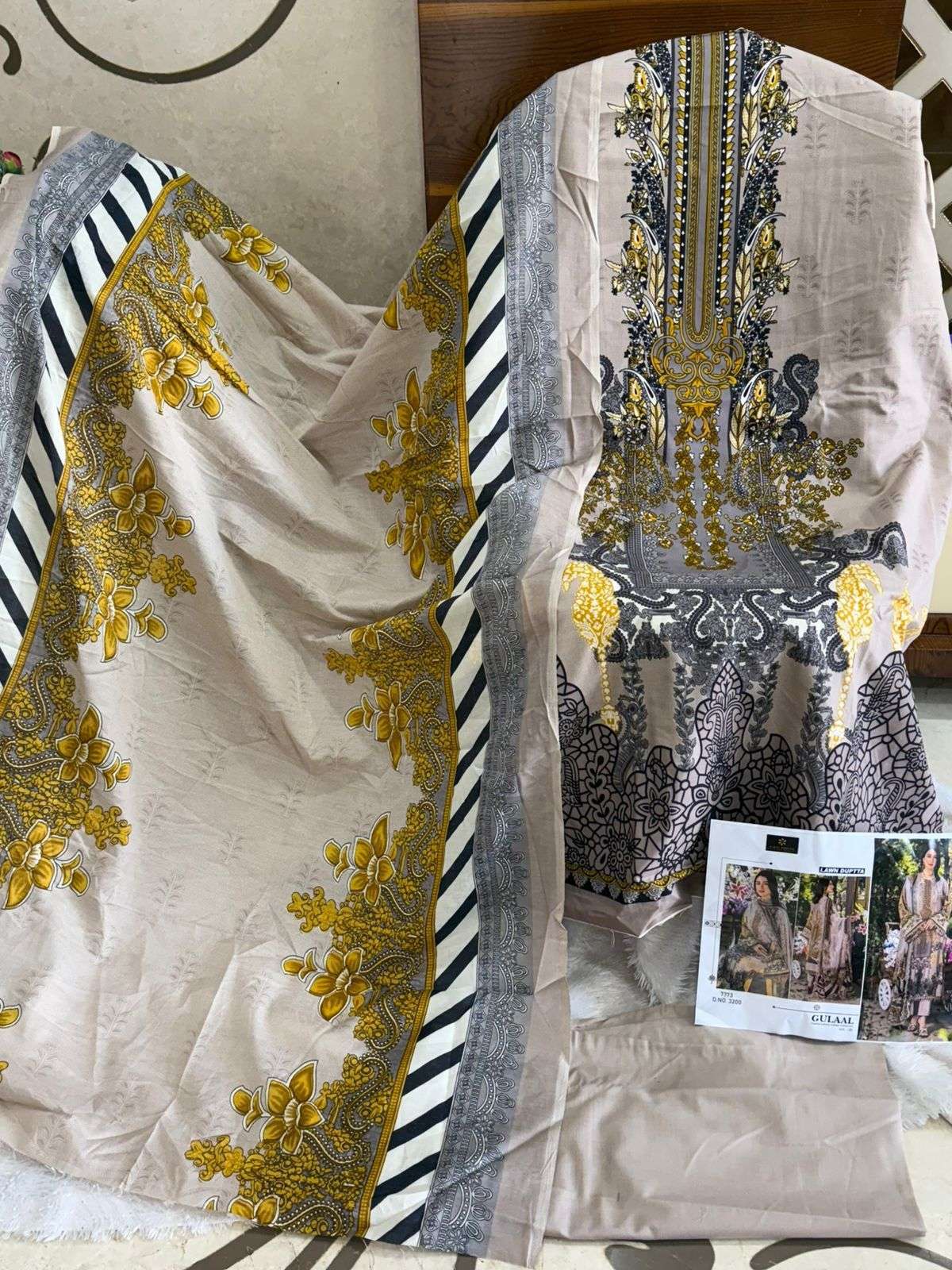 GULAAL REMIX Neck‎ print Aaliz Prints-13