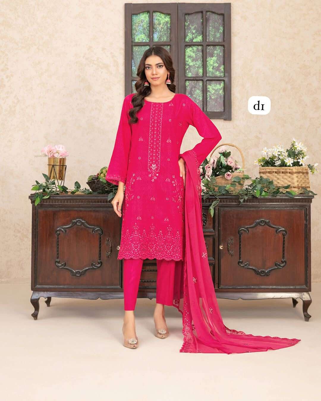 NURGUZ OPEN & MODEL PIC BY TAWAKKAL-01