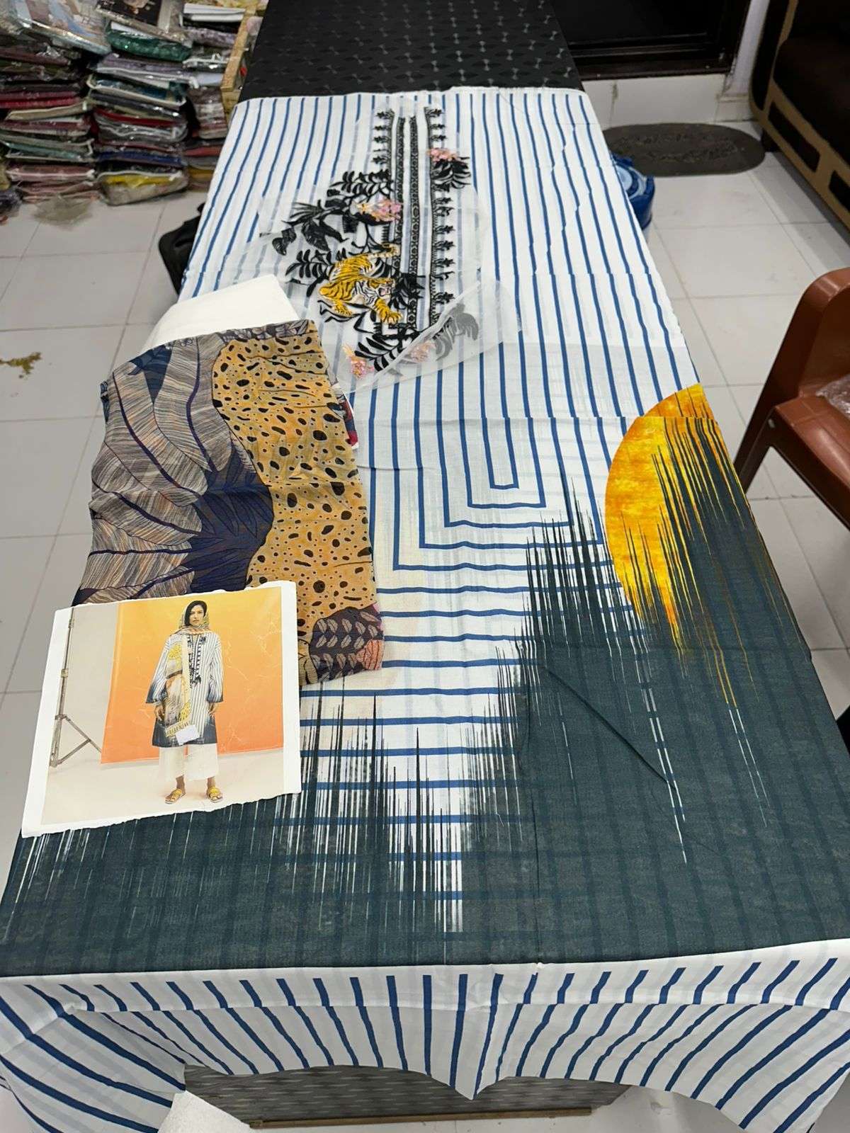 Open And Model Pic by Original Pakistani Sale-50