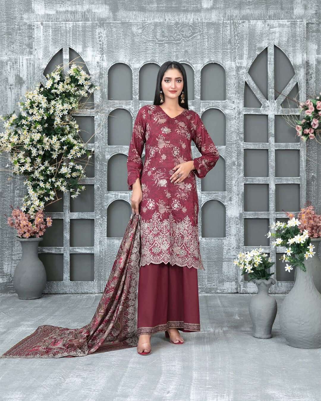 SAESHA OPEN AND MODEL PIC BY TAWAKKAL-01