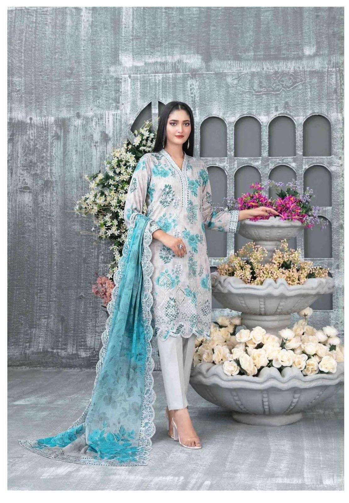 SAESHA OPEN AND MODEL PIC BY TAWAKKAL-02