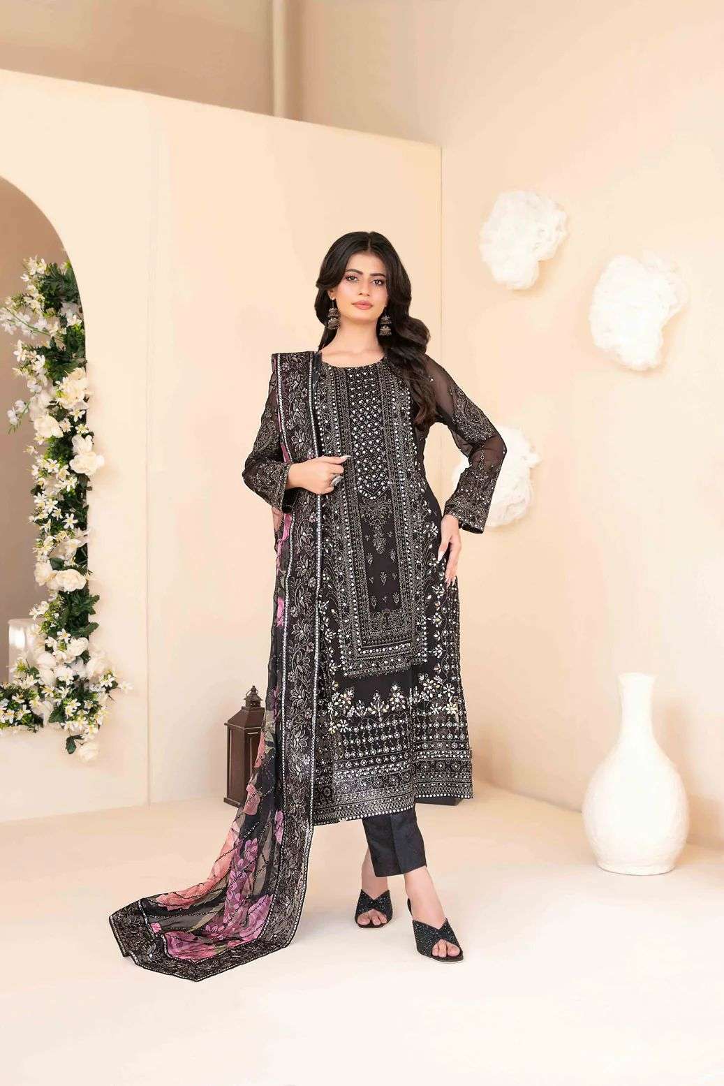 Sunehri Formal Wedding Collection By Tawakkal-02