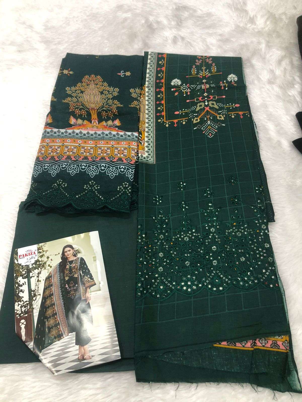 HIMSA VOL.11 by Pakiza-20