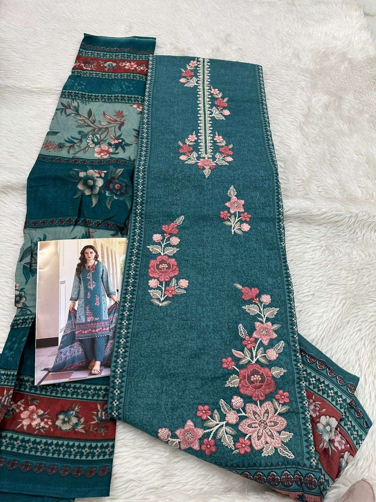 FALAH PREMIUM COTTON COLLECTION CODE 30719 BY FALAH DESIGNER SUITS - 01 - 08