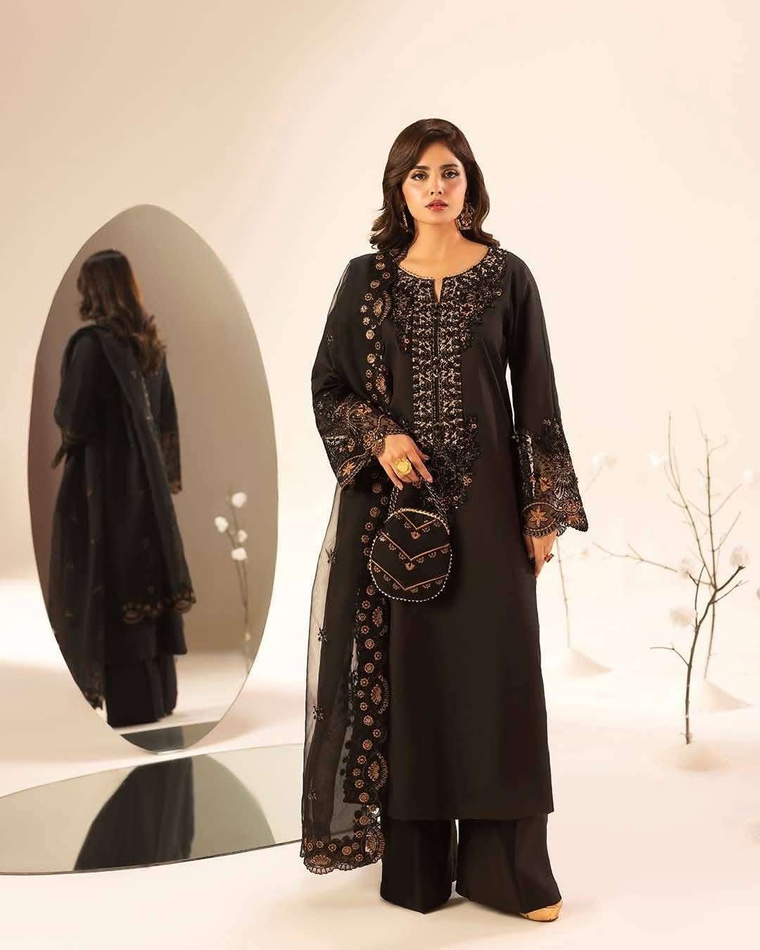Embroidered Luxury Festive Collection Ready to Wear by Zahra Rubab-05