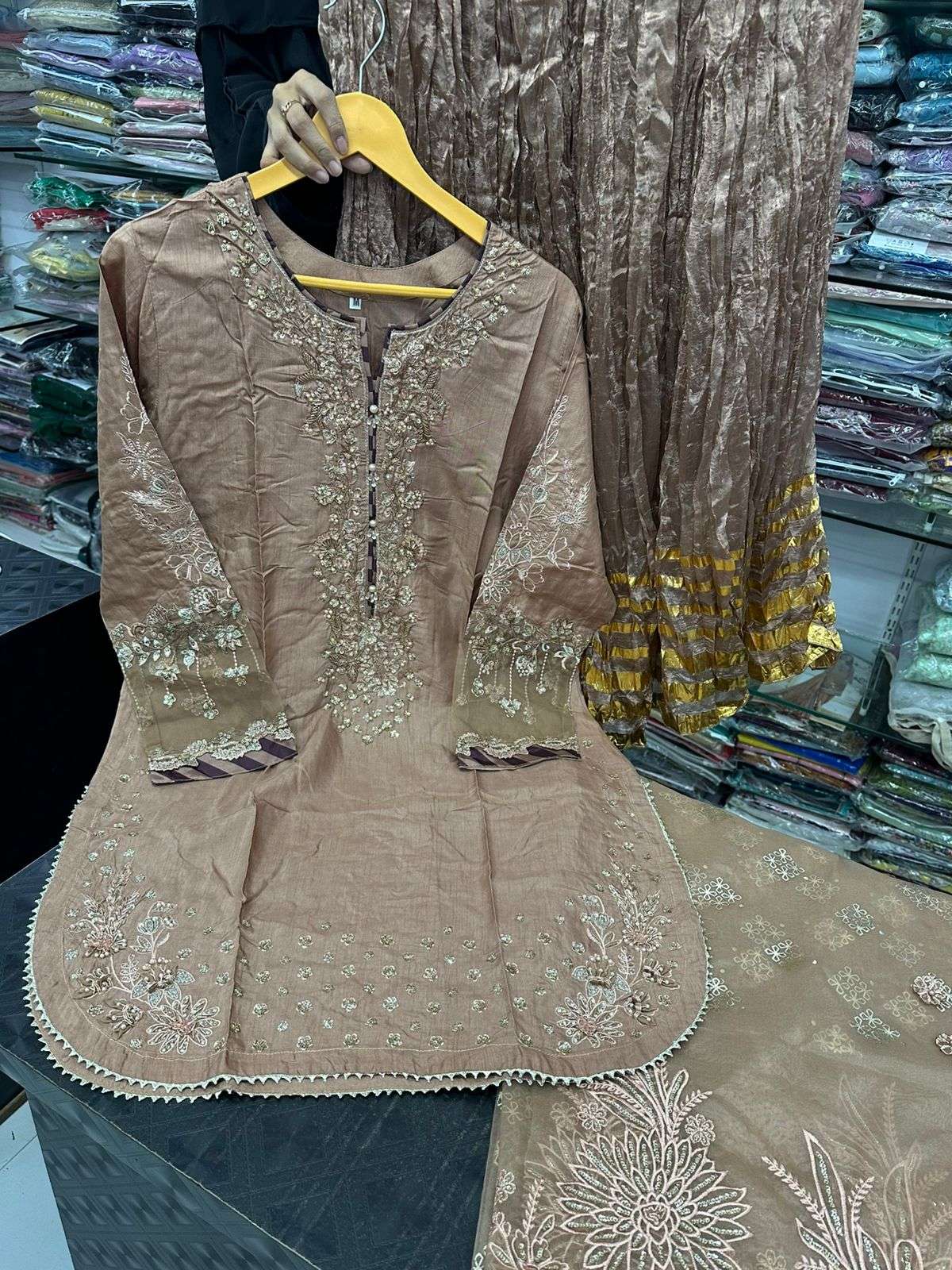 Embroidered Luxury Festive Collection Ready to Wear by Zahra Rubab-14