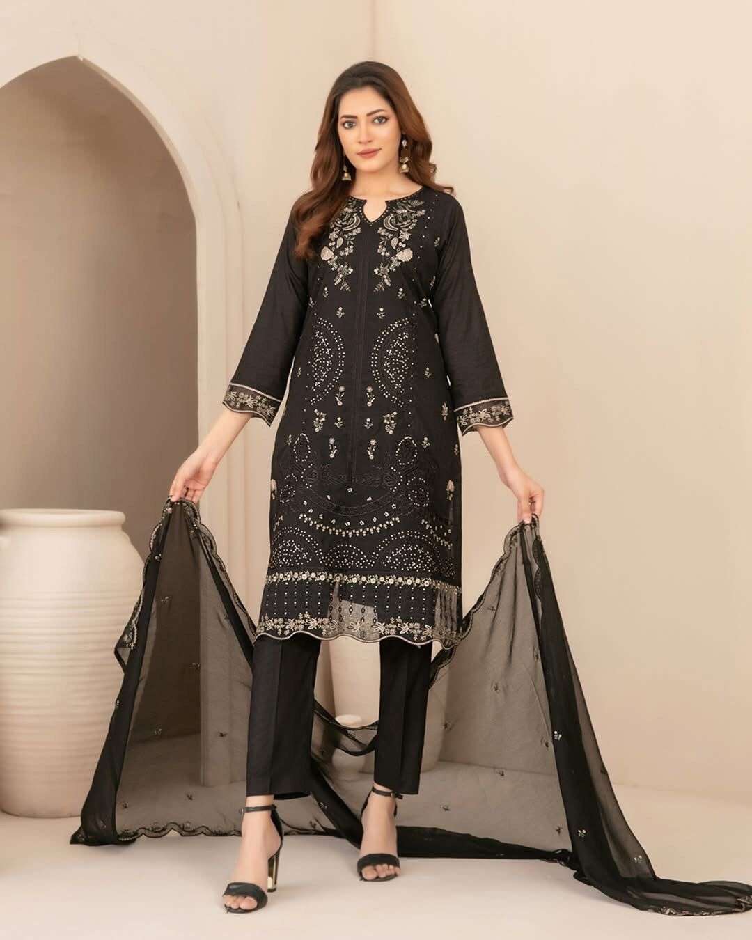 RTW Luxe Pret Lawn by Tawakkal-03