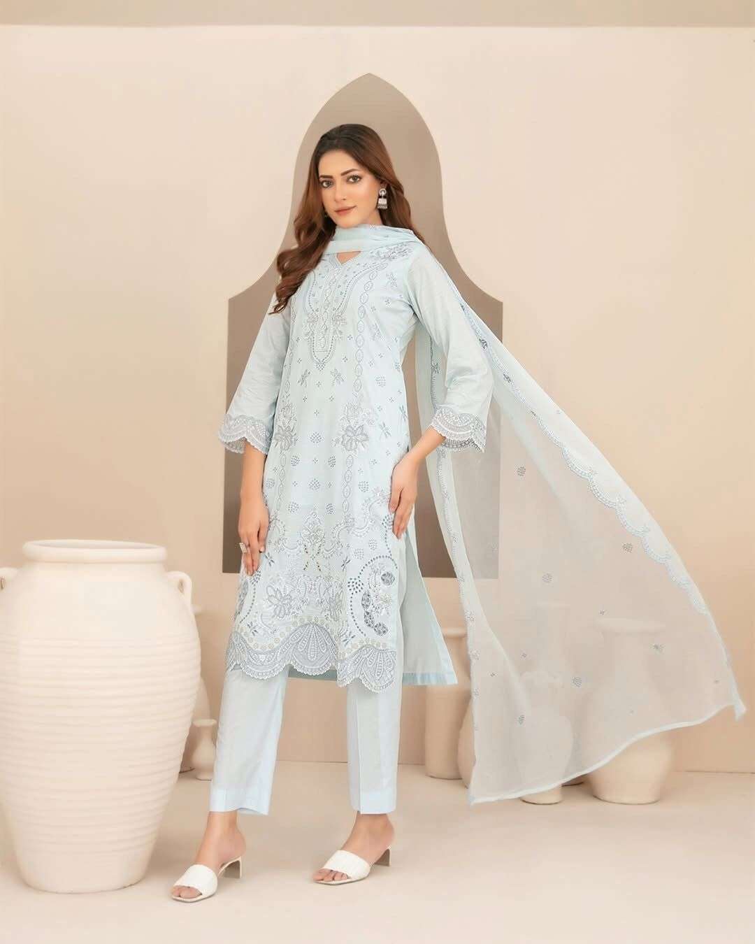 RTW Luxe Pret Lawn by Tawakkal-08