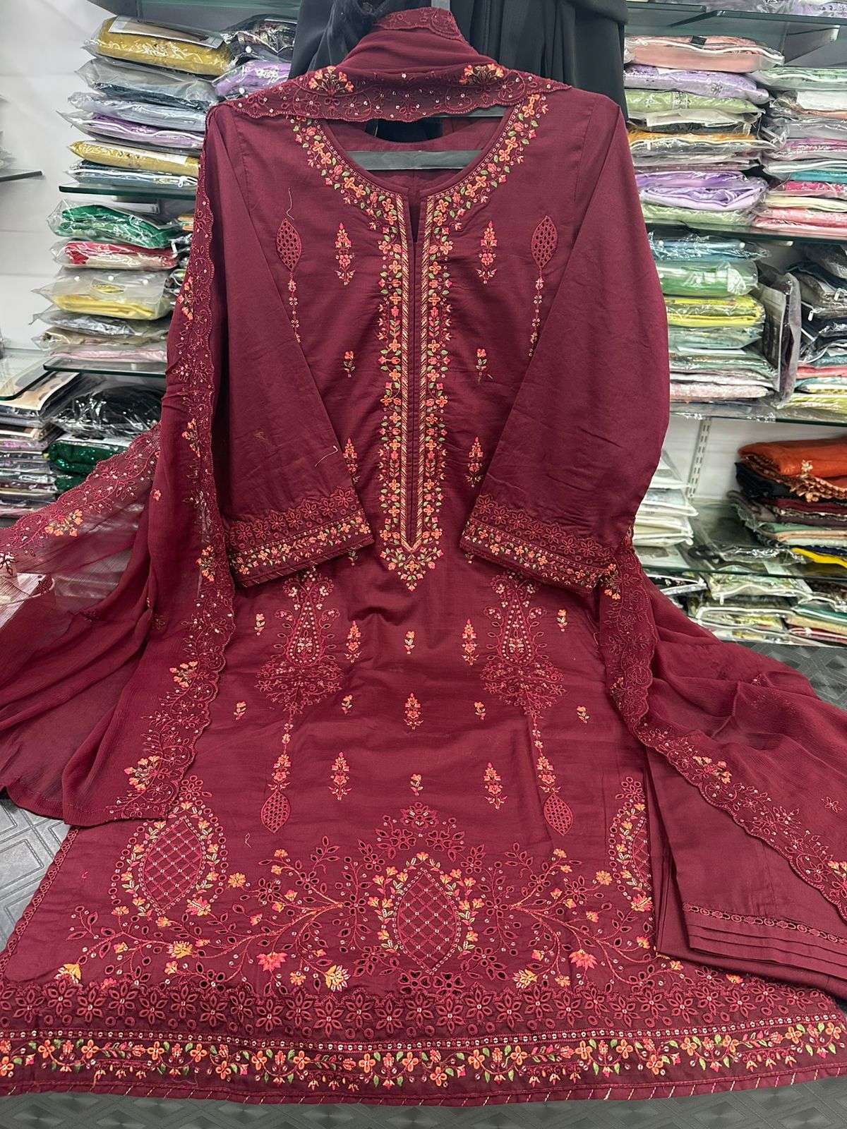 RTW Luxe Pret Lawn by Tawakkal-09