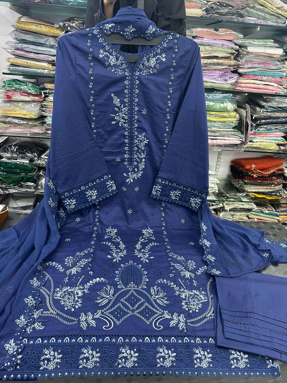 RTW Luxe Pret Lawn by Tawakkal-10