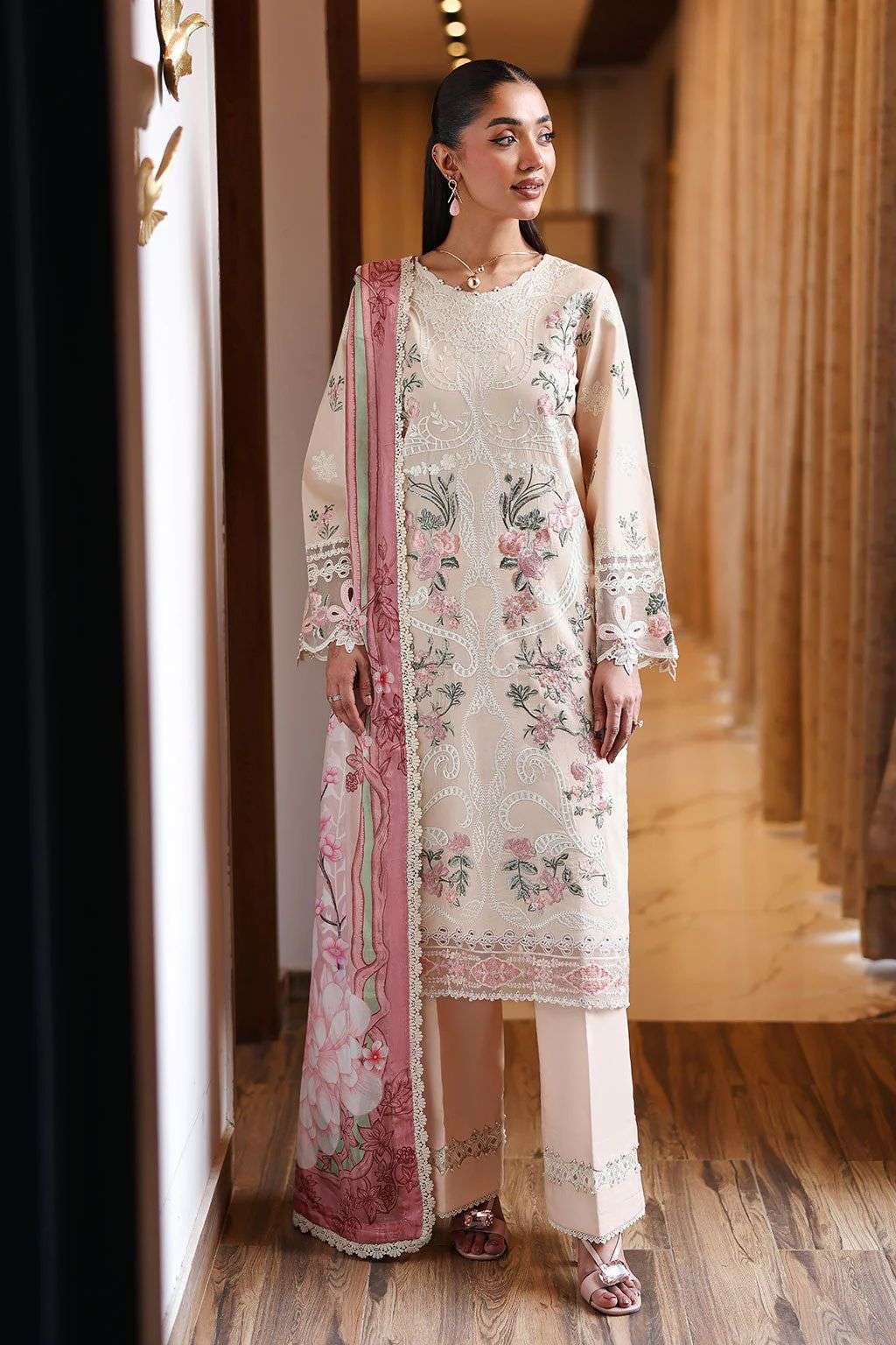 Andaaz Luxury Lawn Vol 14 Collection 2026 Ramsha-08