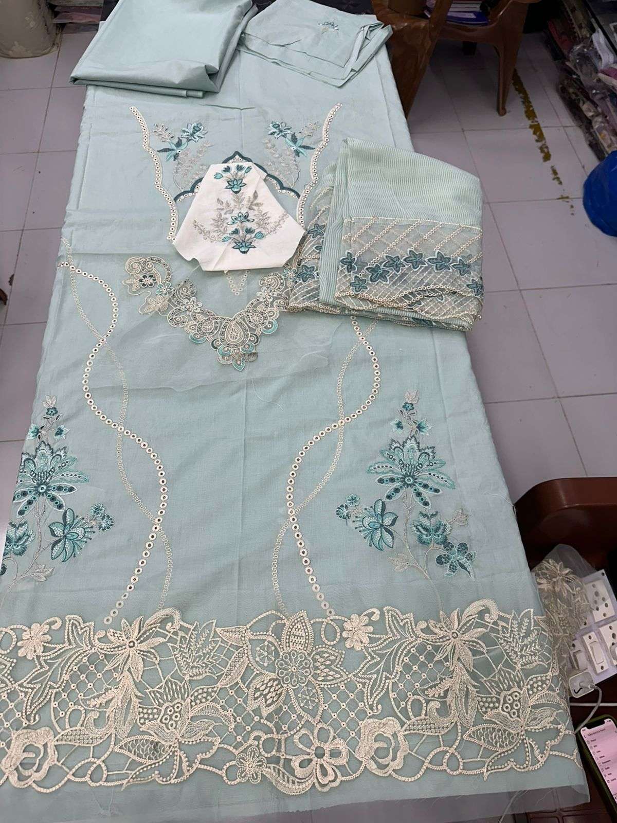 Luxury Embroidered Lawn Unstitch 2026 by Raaya-17