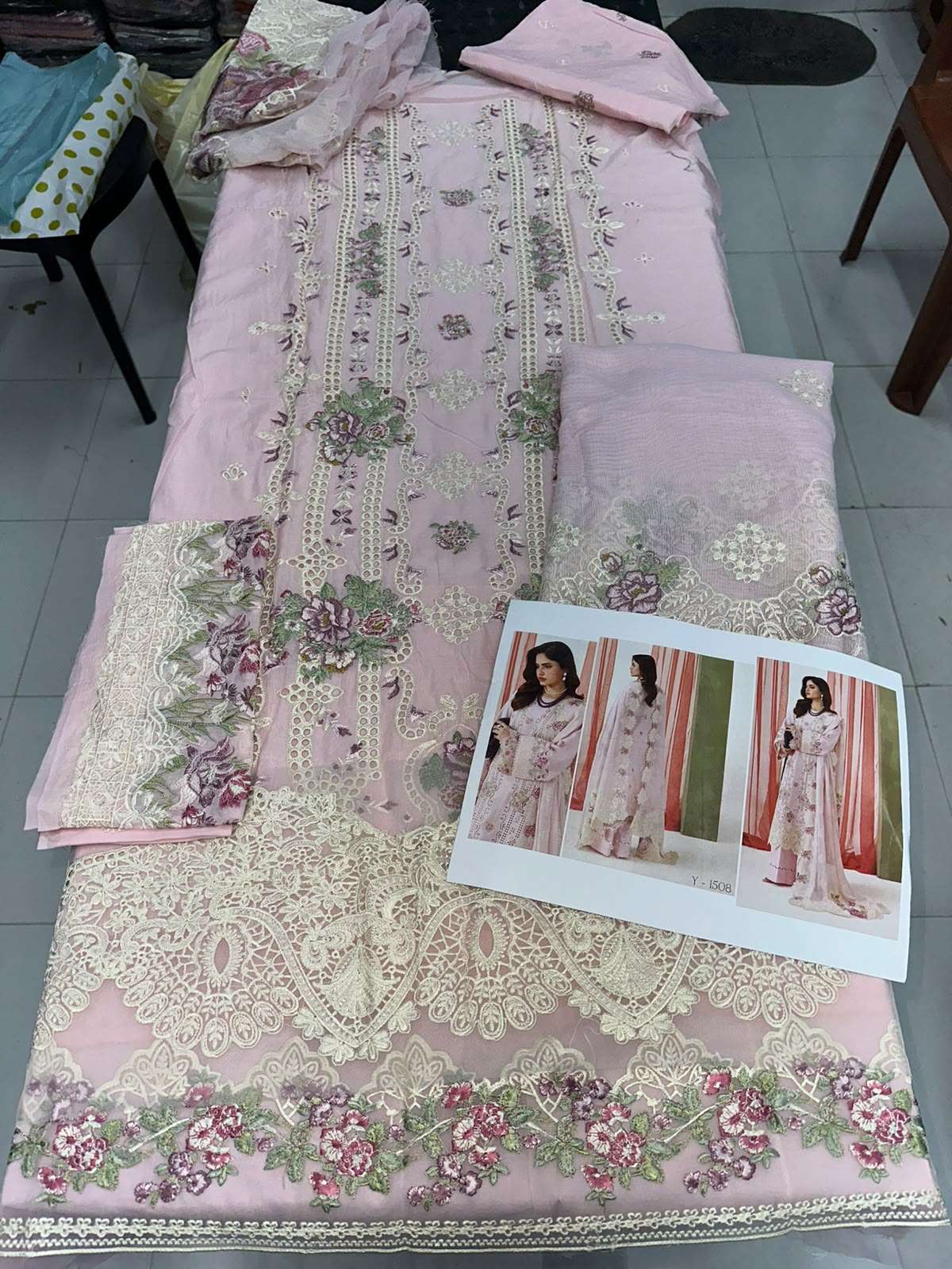 RIWAYAT LUXURY LAWN COLLECTION VOL - 15 BY RAMSHA - 04