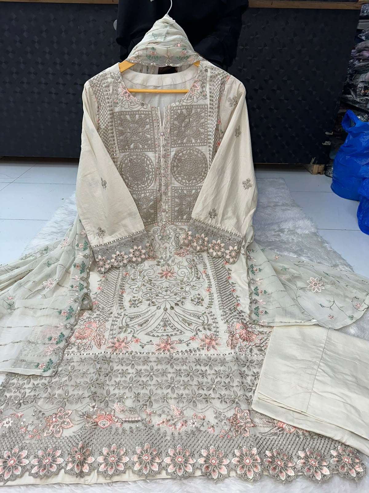 RTW FORMAL EMBROIDERED LAWN COLLECTION BY TAWAKKAL - 01