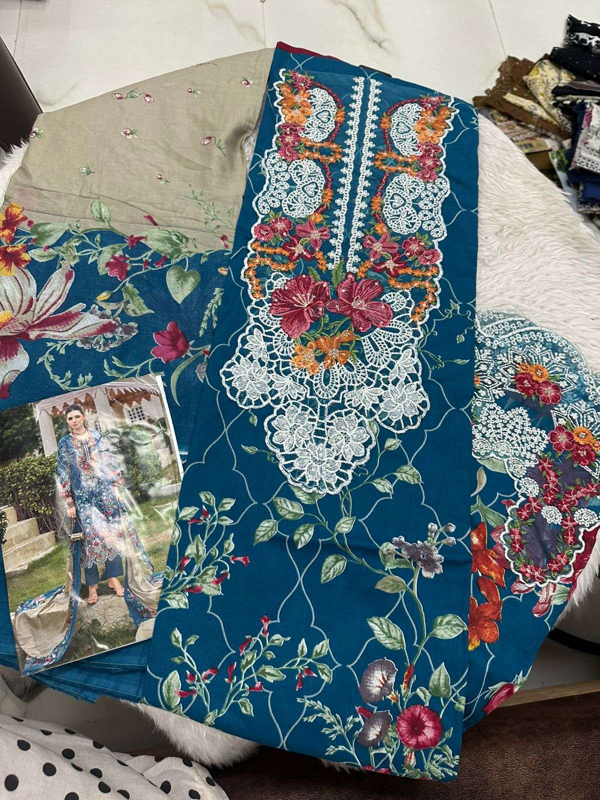 GULNAWAZ VOL - 25 OPEN PICS BY PAKIZA PRINTS - 02