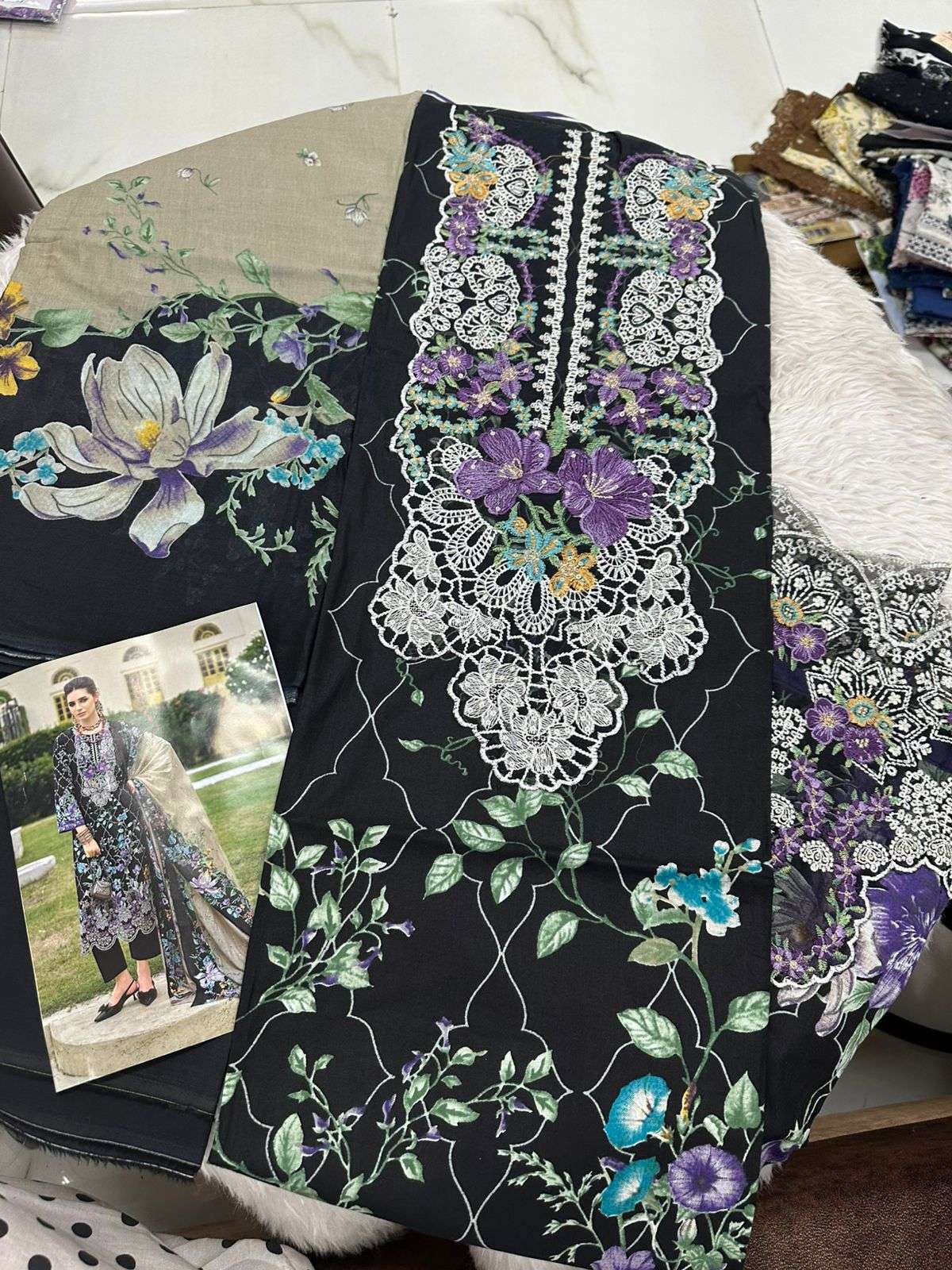 GULNAWAZ VOL - 25 OPEN PICS BY PAKIZA PRINTS - 04
