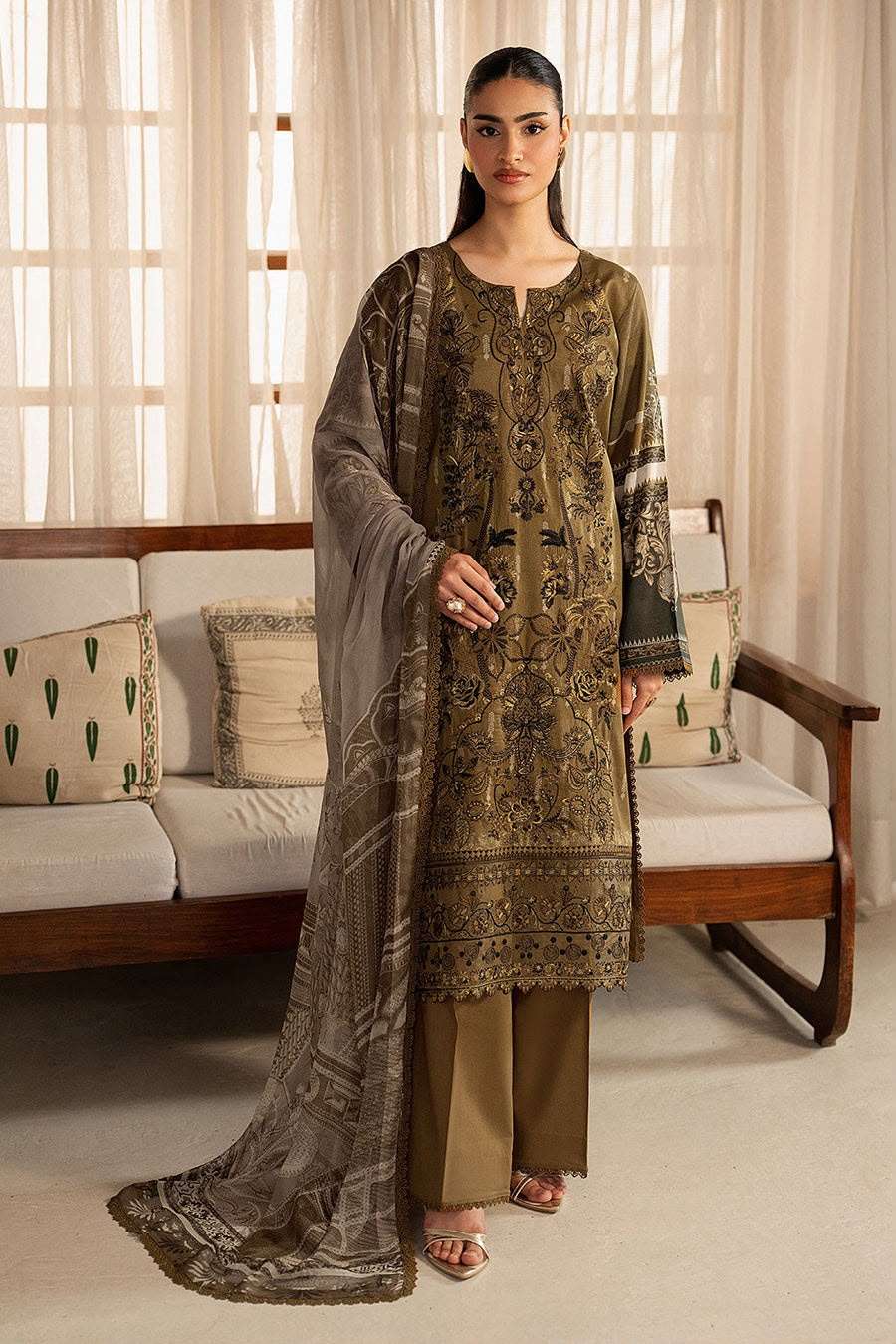 MASHAAL LUXURY LAWN VOL - 16 BY RAMSHA - 09