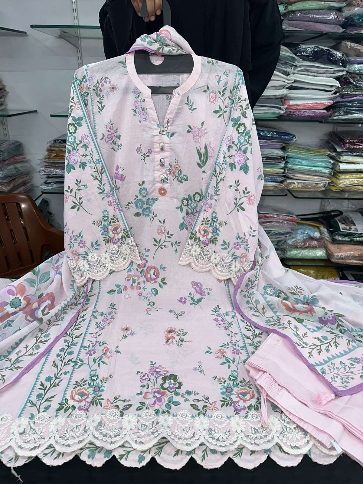 RTW LAWN PRET OPEN & MODEL PICS BY KHAADI - 02