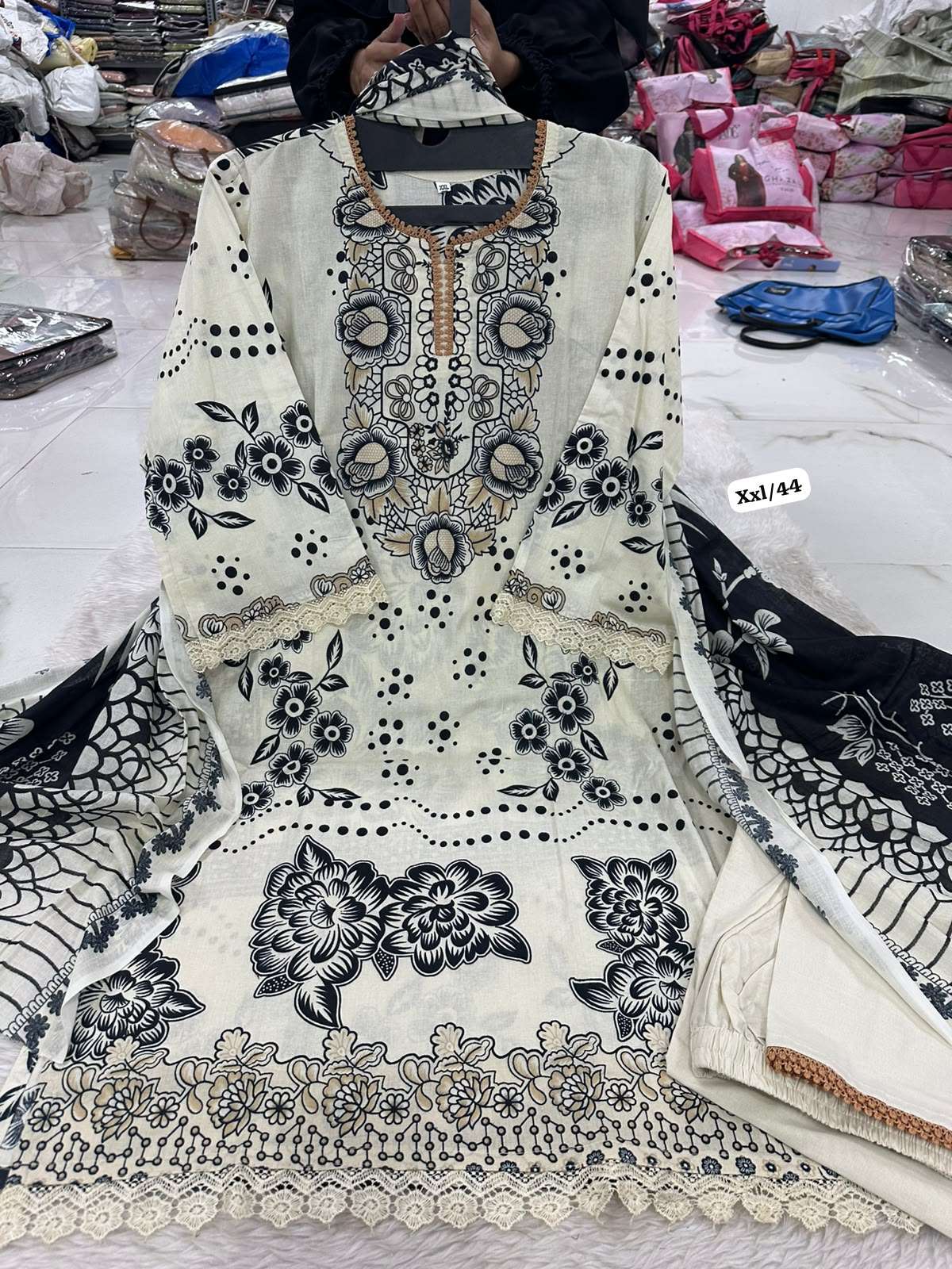 RTW PRINTED COTTON COLLECTION CODE - NOP76 BY RTW - 05