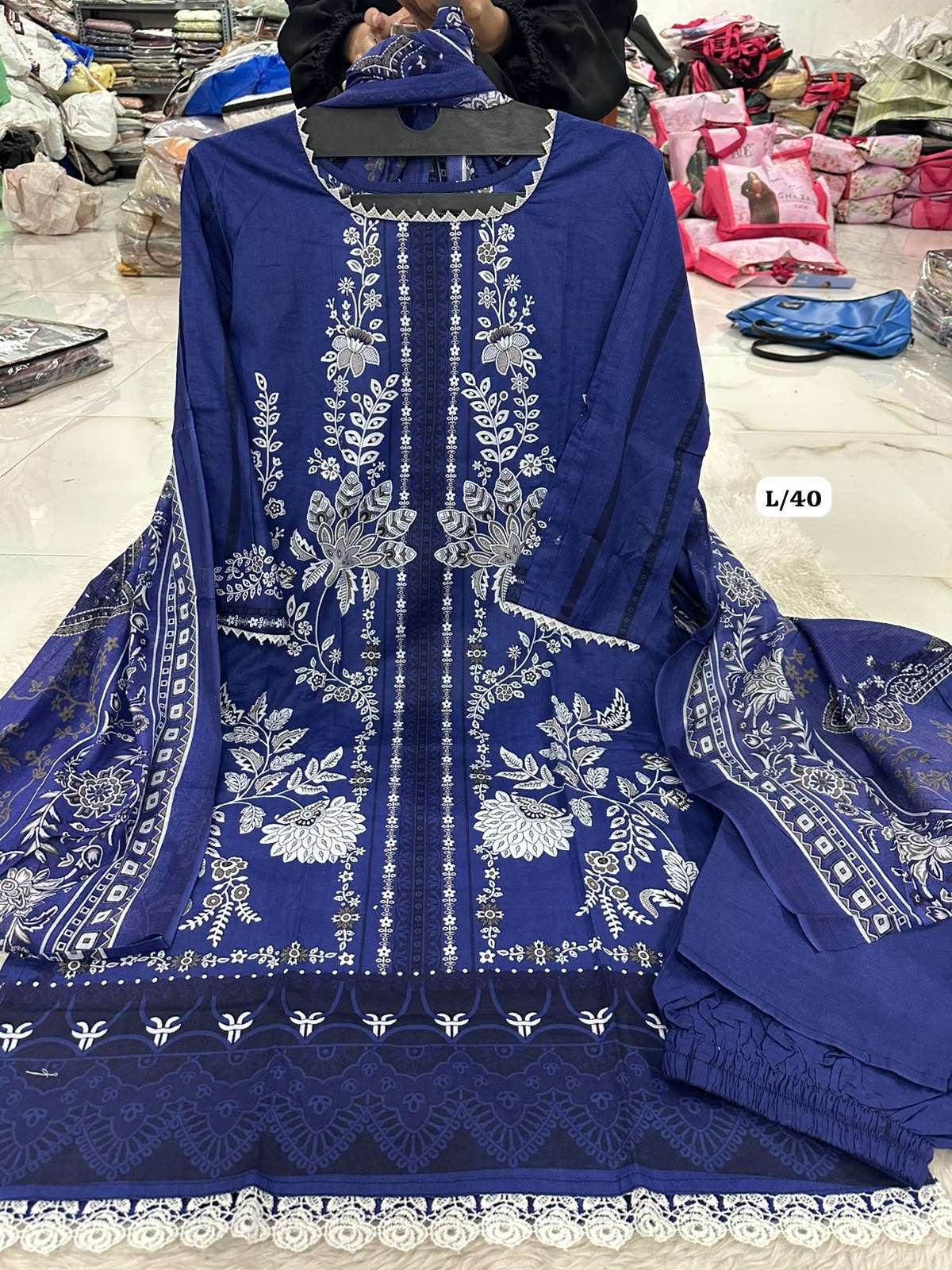 RTW PRINTED COTTON COLLECTION CODE - NOP76 BY RTW - 09