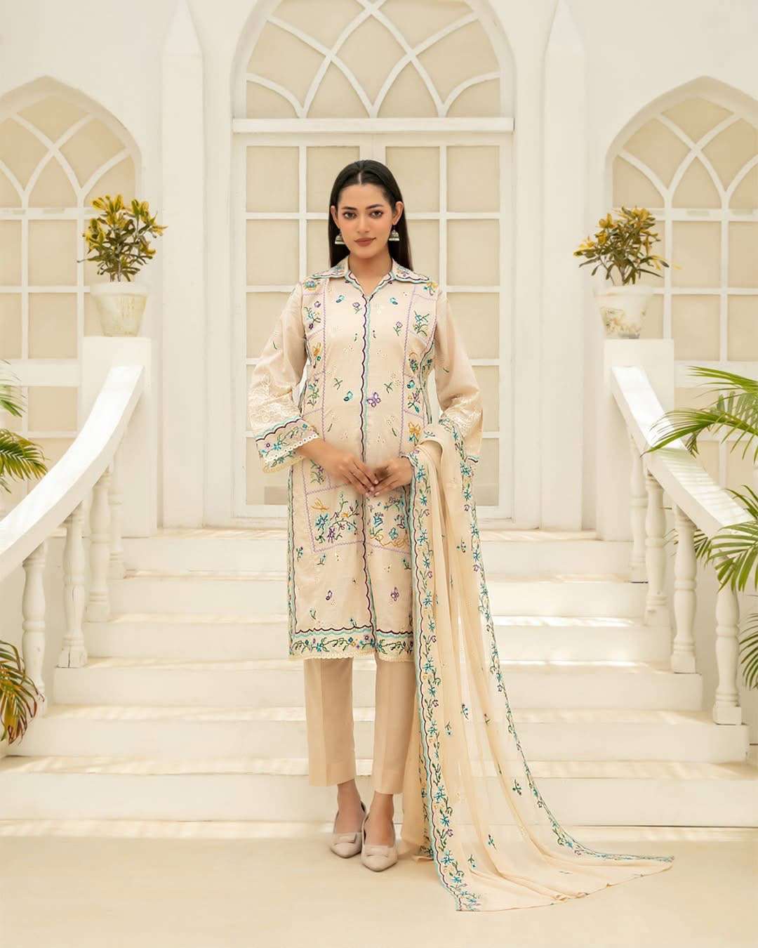 ELSION LAWN MODEL PIC BY TAWAKKAL - 07