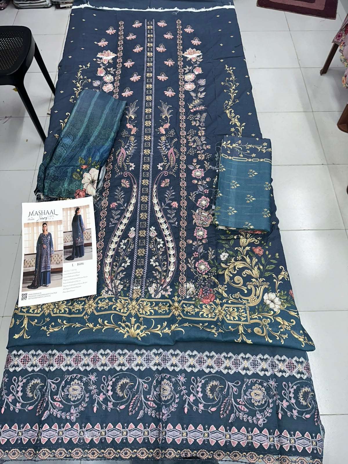 MASHAAL LUXURY LAWN VOL 16 RAMSHA-04