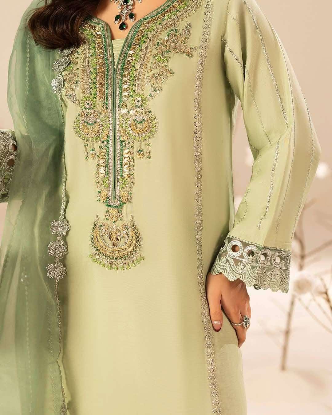 Embroidered Luxury Festive Collection Ready to Wear by Zahra Rubab-07