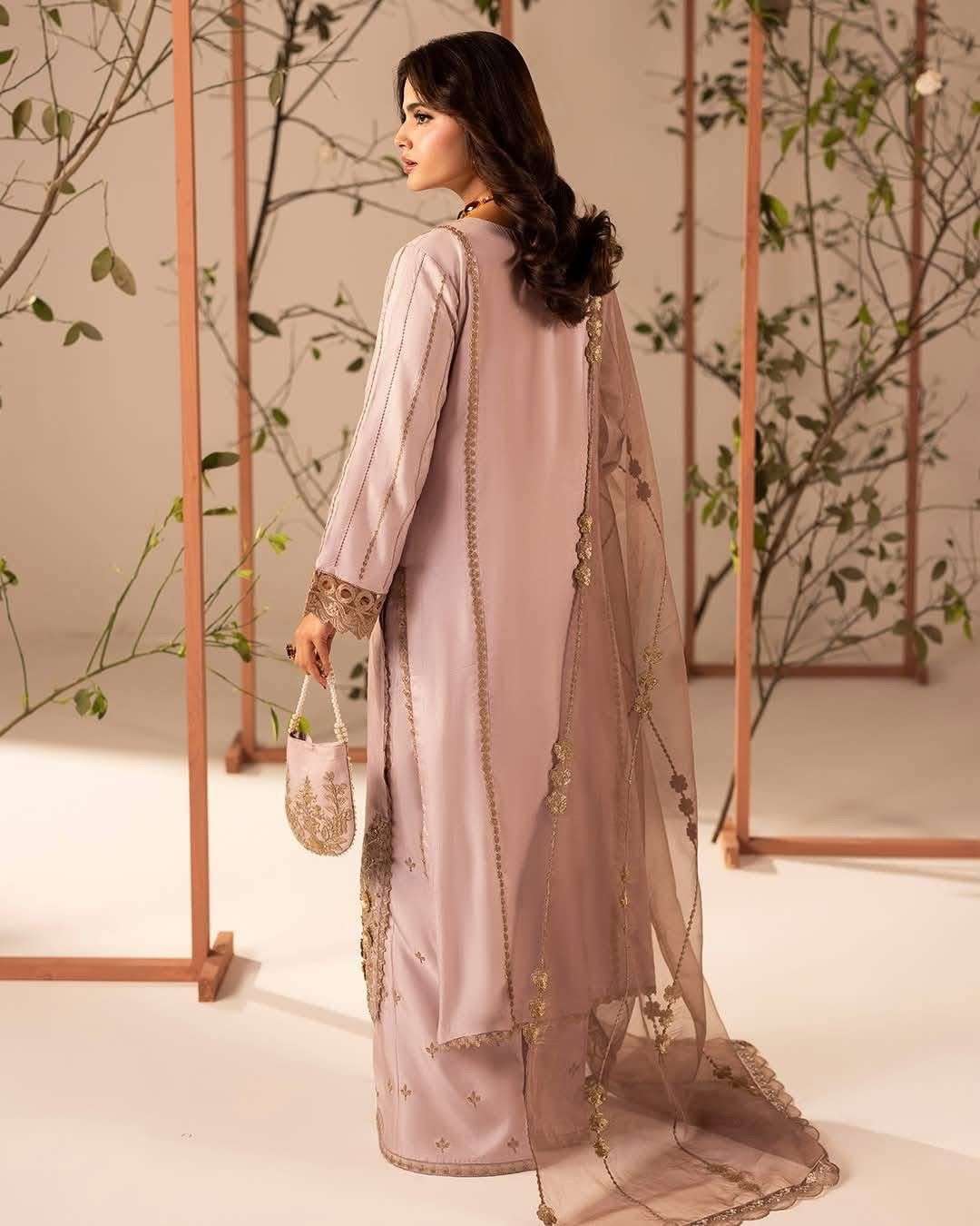 Embroidered Luxury Festive Collection Ready to Wear by Zahra Rubab-09