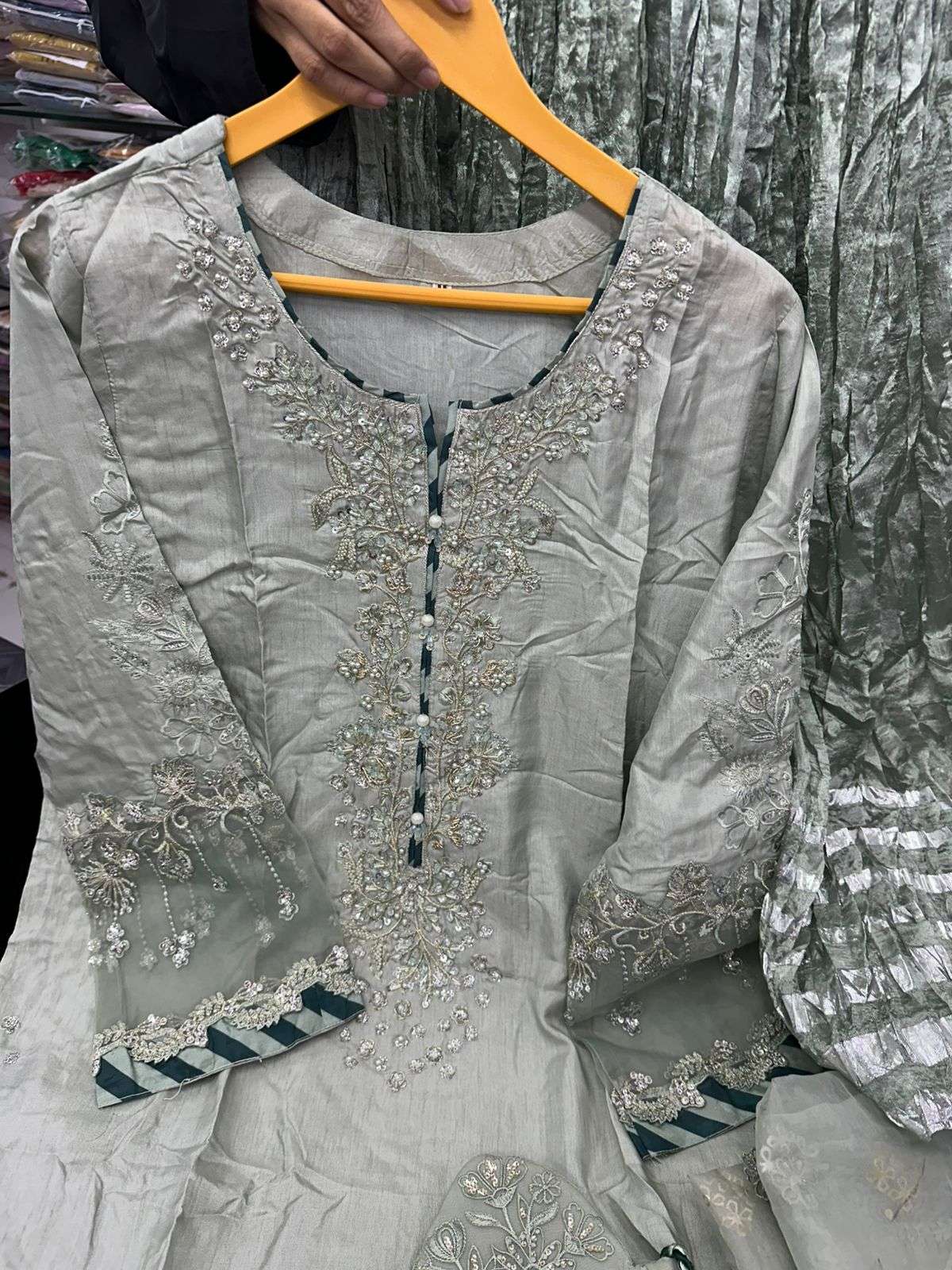 Embroidered Luxury Festive Collection Ready to Wear by Zahra Rubab-17